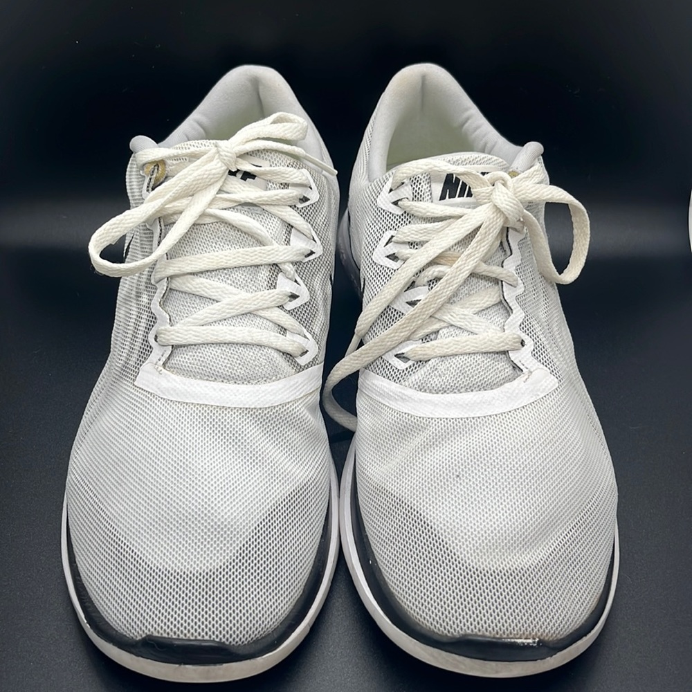 Nike Free 4.0 Sneakers